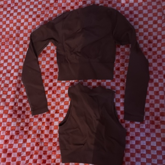 Crop Top jacket and short sleeve jacket. - Picture 6 of 6